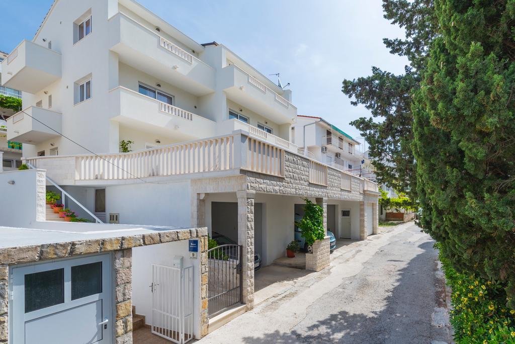 Apartments Nikolina Хвар Екстер'єр фото